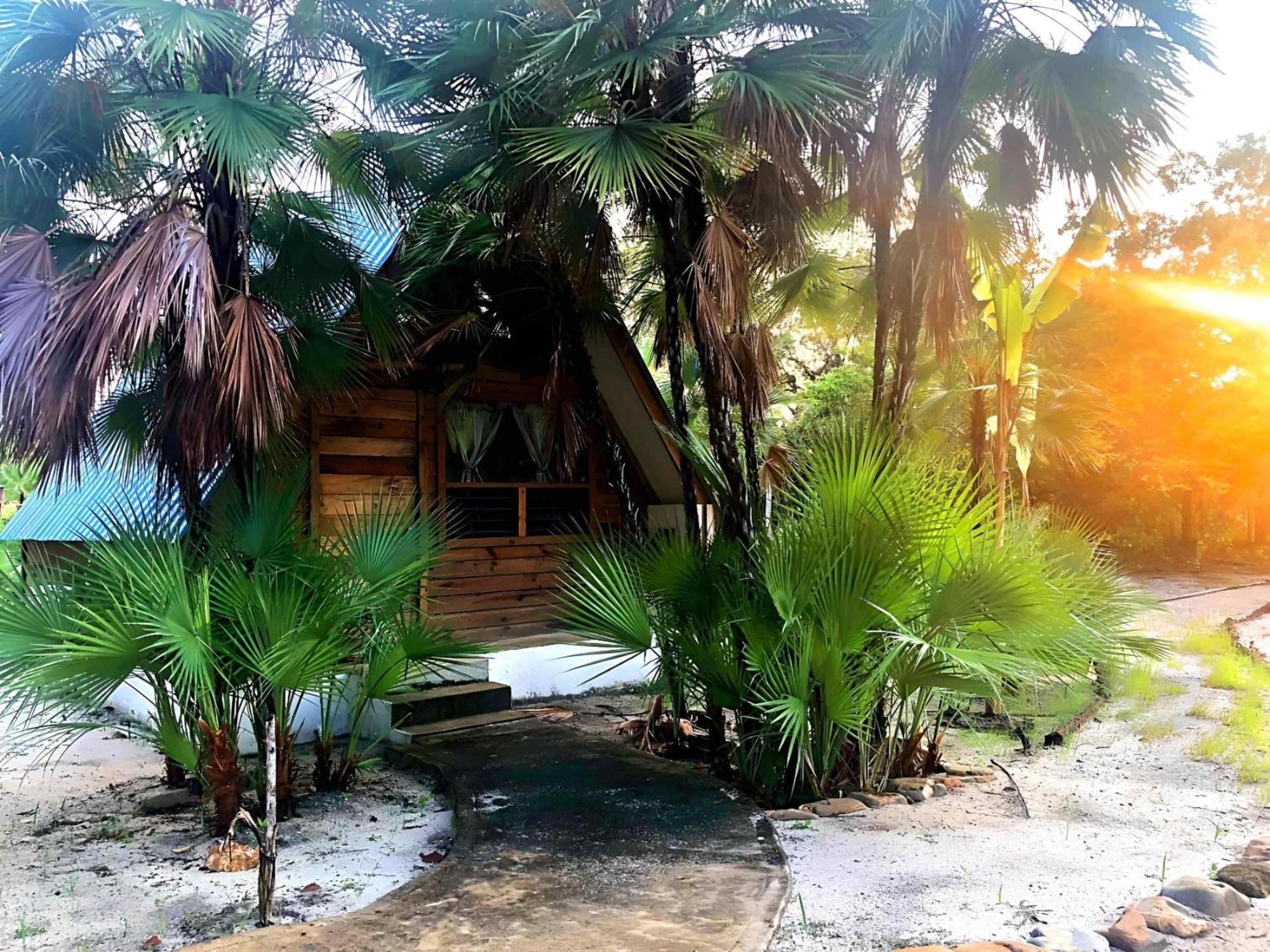 Kin Resort Lodge Maya Beach Exterior photo